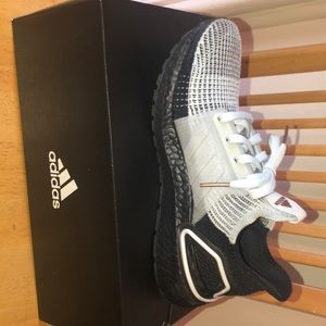 Adidas Ultraboost 19